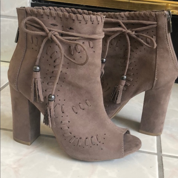 BAMBOO Shoes - Bamboo OpenToe 4” Heeled  Booties  7